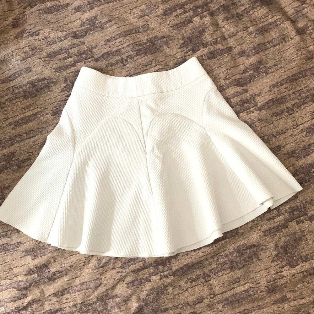 H&M white high waisted mini skirt